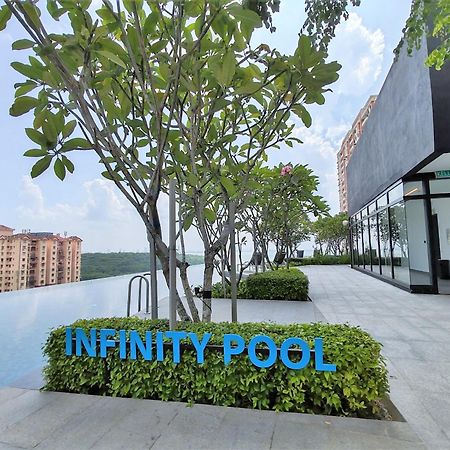 Cozy Minimalist Suite At Urban Suites Georgetown By Superstay Jelutong ภายนอก รูปภาพ